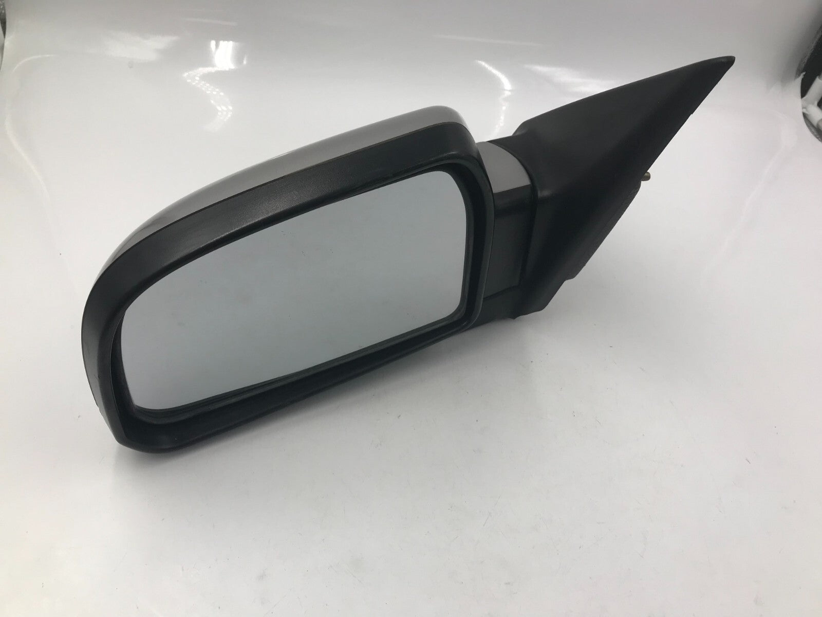 2005-2009 Hyundai Tucson Driver Side View Power Door Mirror Silver OEM B03B06048