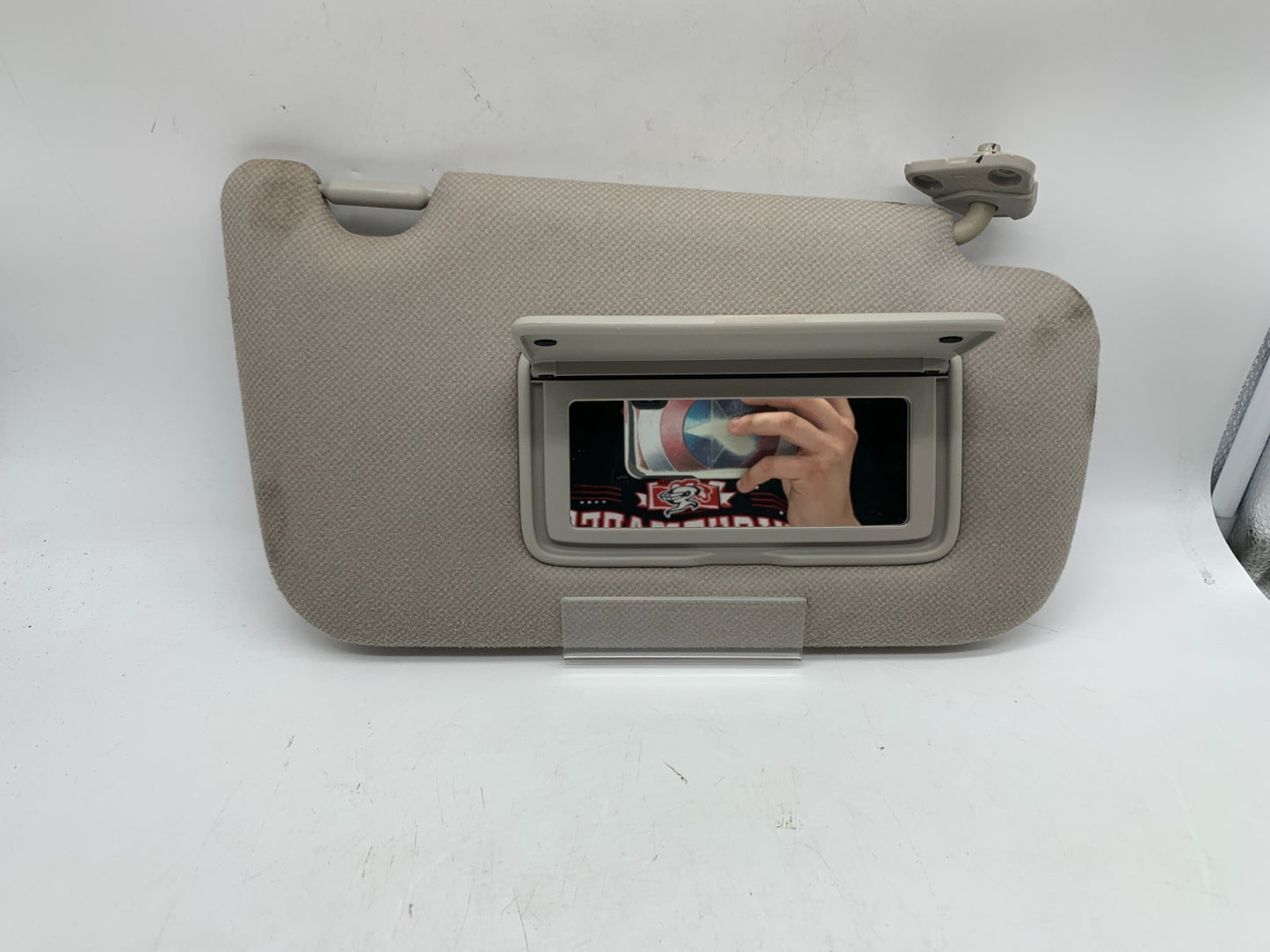 2013-2019 Nissan Sentra Passenger Sun Visor Gray OEM D03B21001