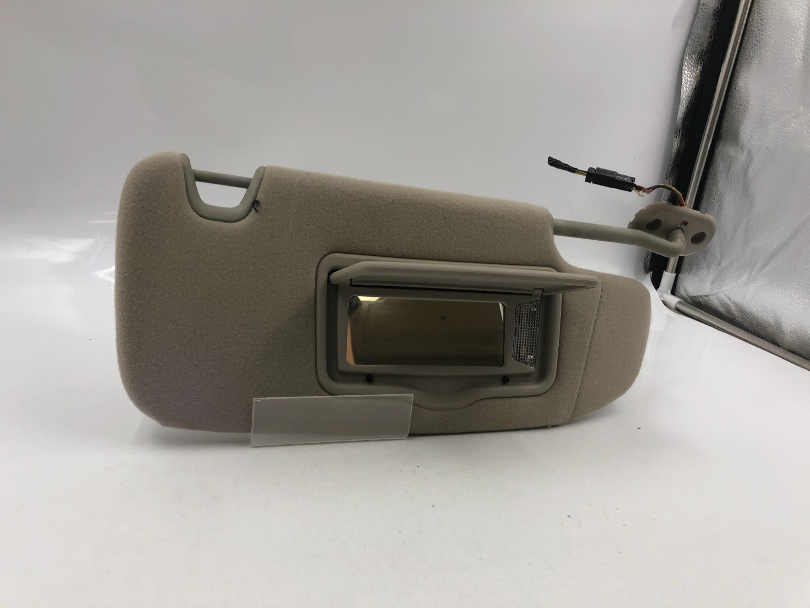2006-2009 Ford Fusion Passenger Sun Visor Gray Illumination OEM C04B65004