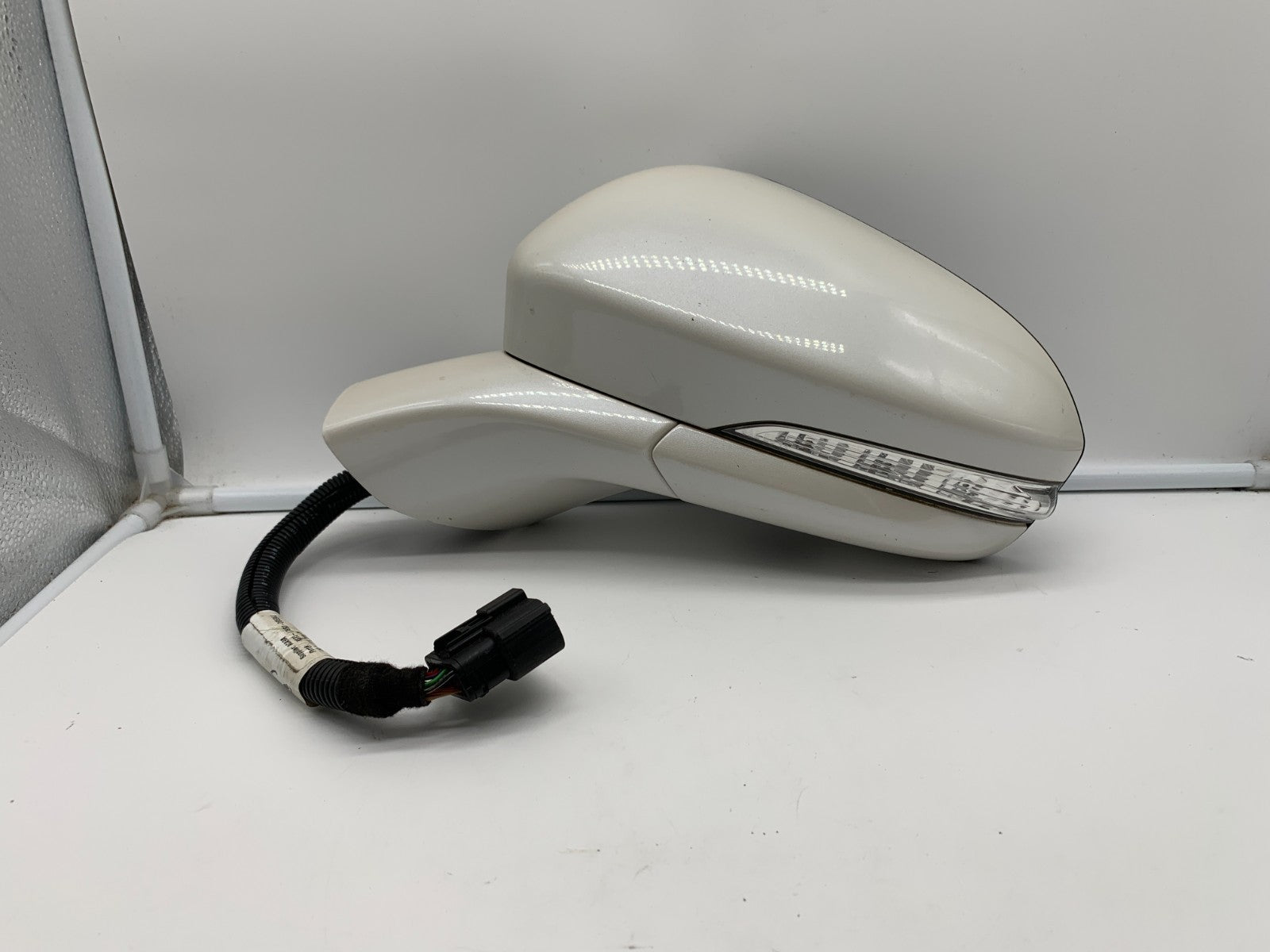 2019-2020 Ford Fusion Driver Side View Power Door Mirror White BSA OEM C03B70010