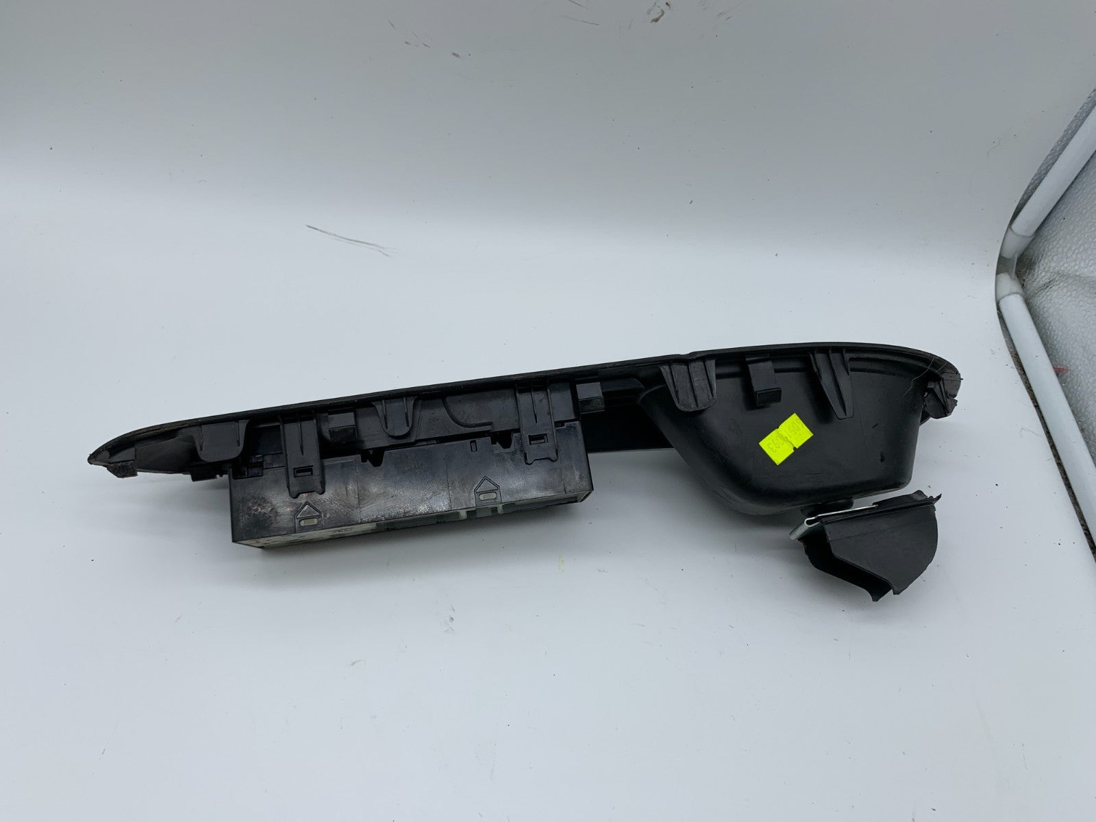 2012-2019 Nissan Versa Master Power Window Switch OEM B03B54010