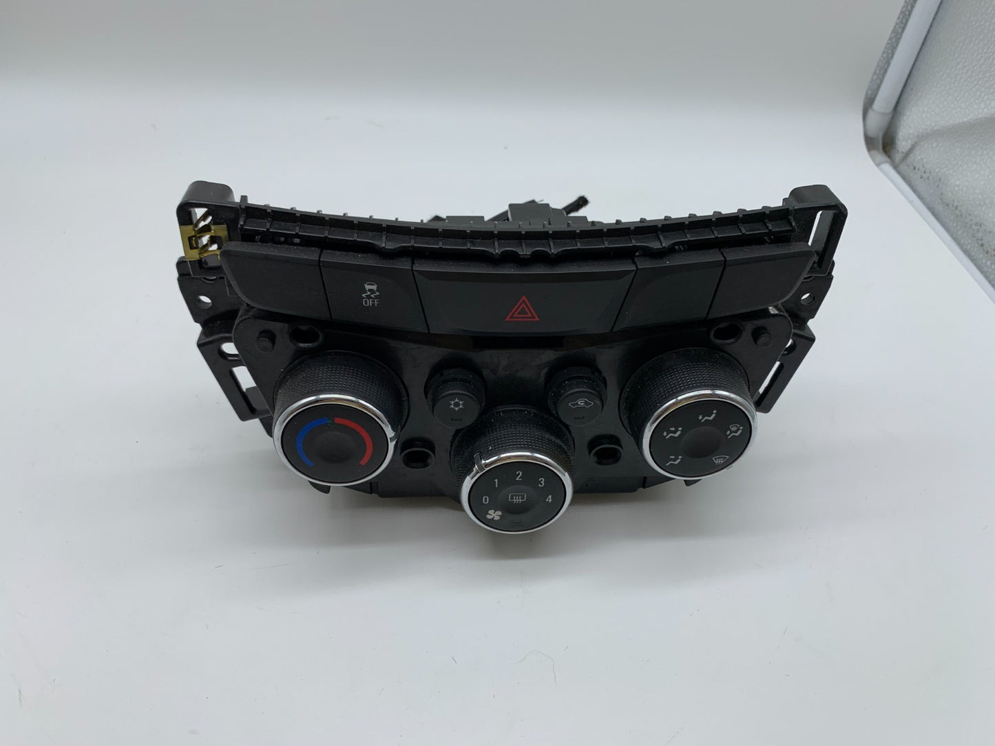 2017-2021 Chevrolet Trax GMC Sierra Climate Control AC Heater OEM C03B50001