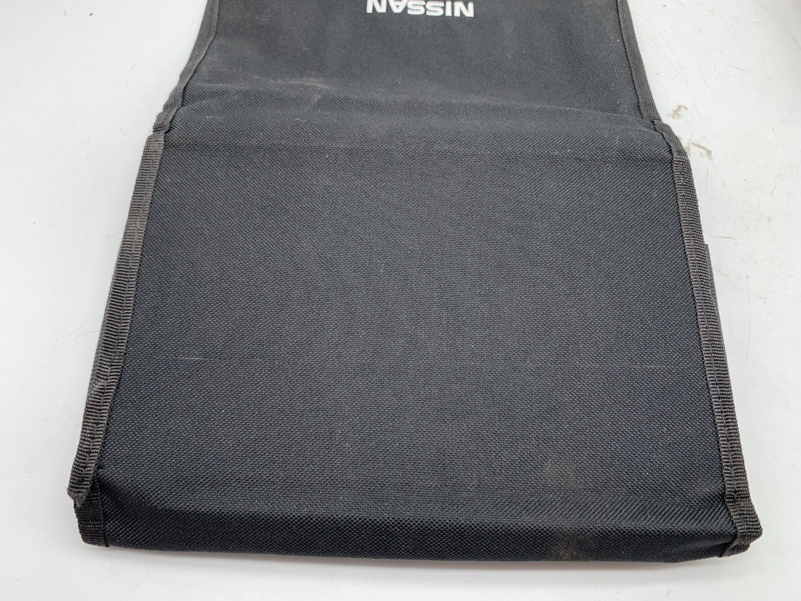 2018 Nissan Altima Sedan Owners Manual Set With Case OEM A04B05014
