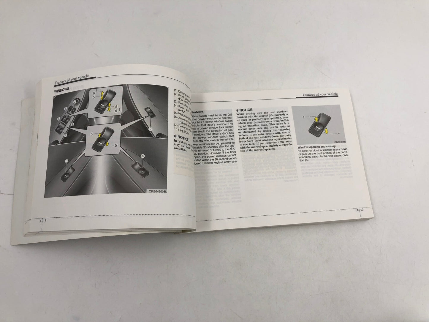 2014 Hyundai Accent Owners Manual OEM B01B09003