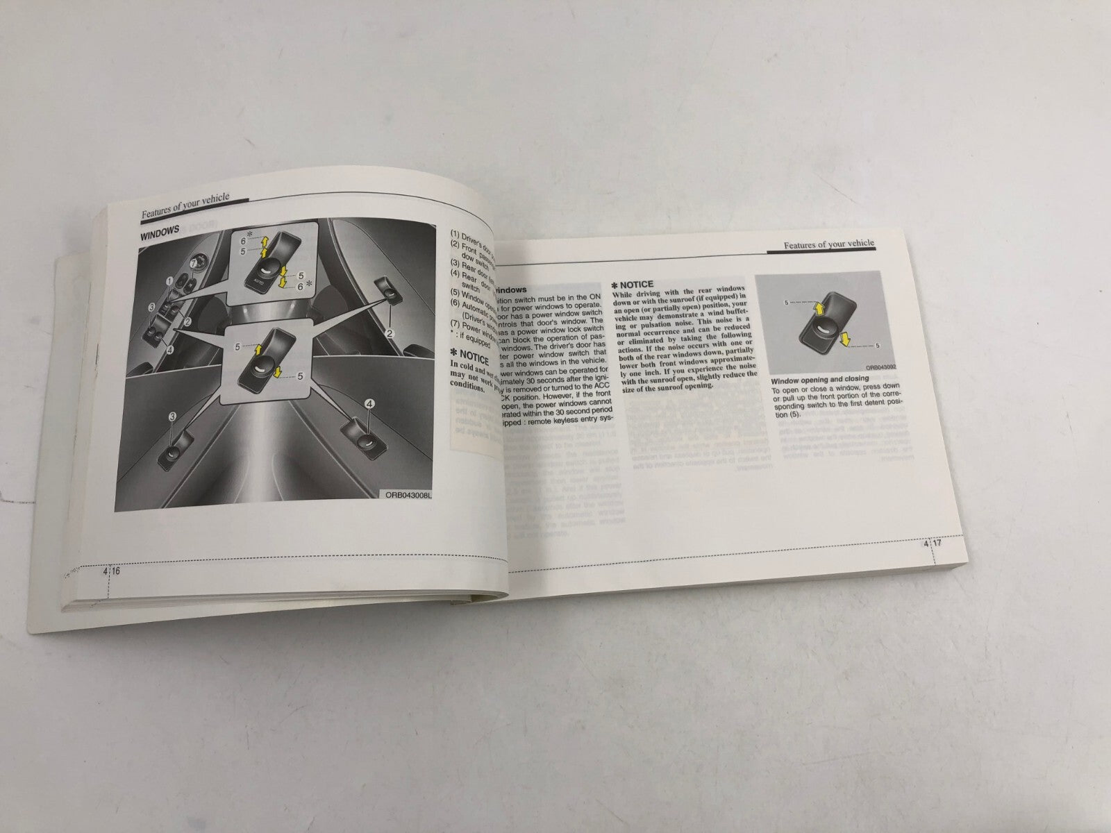 2014 Hyundai Accent Owners Manual OEM B01B09003