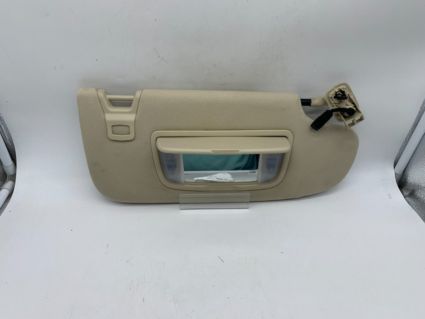 2015-2024 Ford Edge Passenger Sun Visor Sunvisor Beige Illumination C02B32001