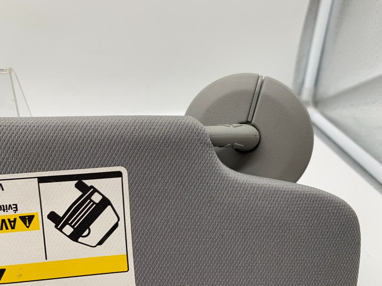 2018-2019 Chevrolet Equinox Driver Sun Visor Illumination Gray OEM A01B22050