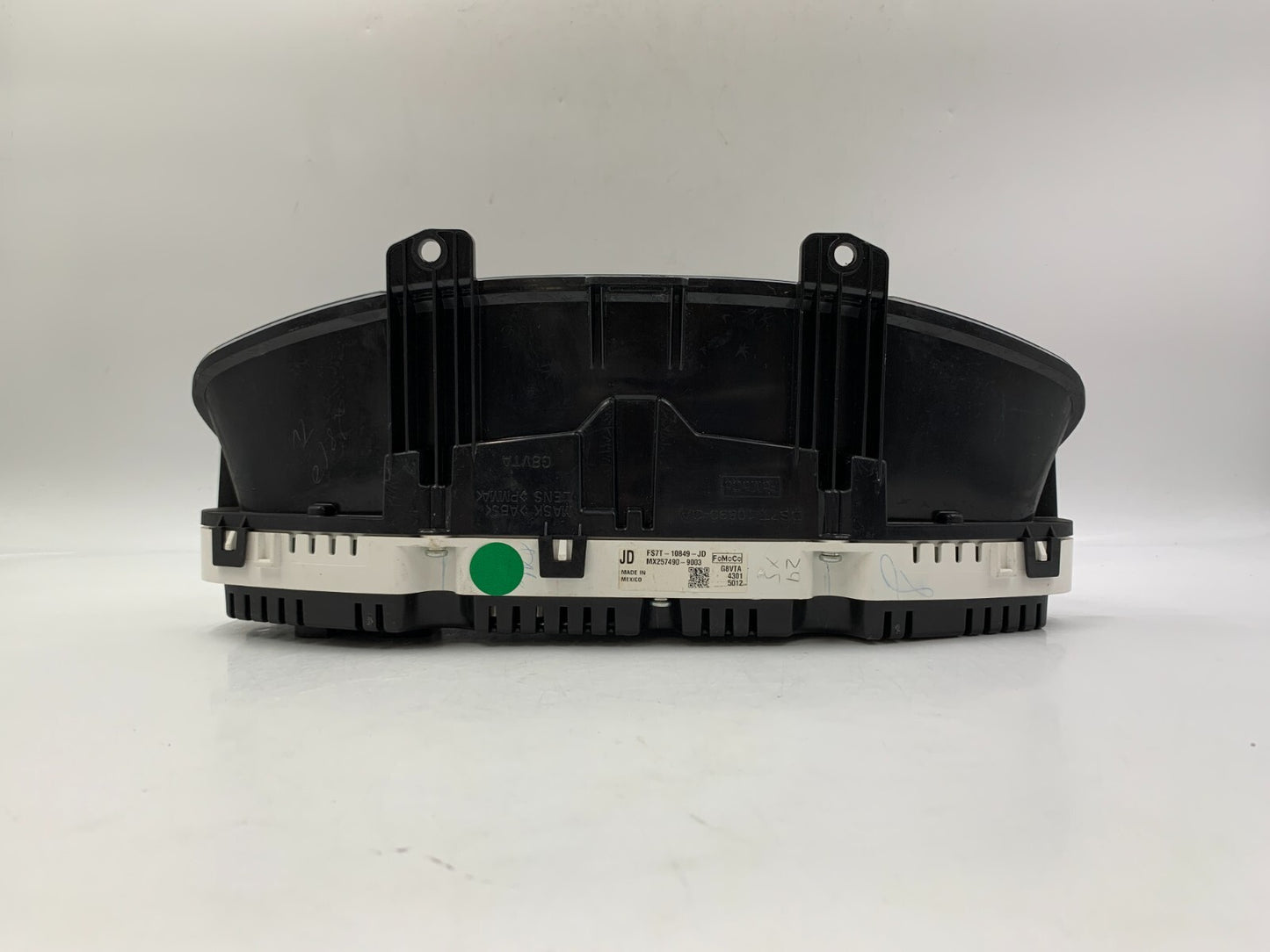 2015 Ford Fusion Speedometer Instrument Cluster 215,788 Miles OEM E03B50002