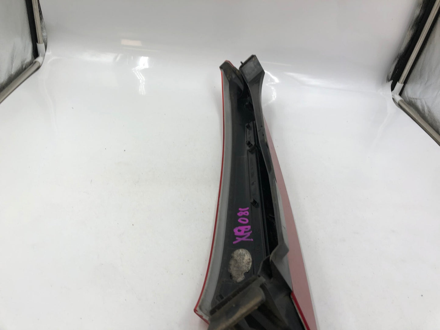 2003-2006 Volvo XC90 Passenger Upper Tail Light Taillight OEM D03B58001