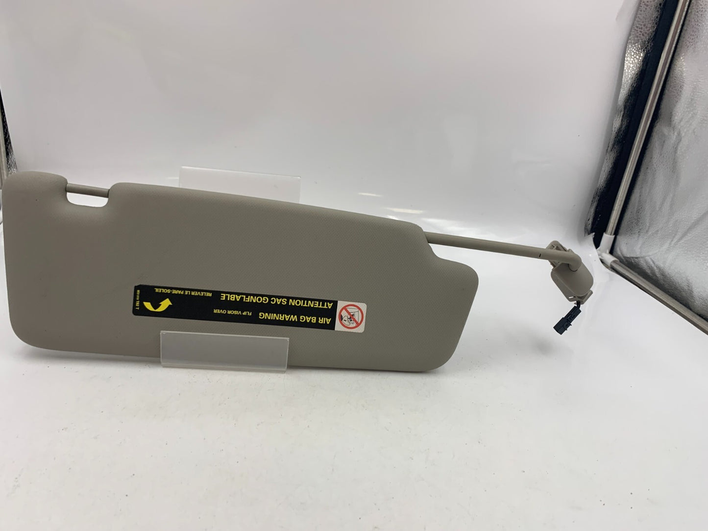 2009-2012 Audi Q5 Driver Sun Visor Sunvisor Illumination Gray OEM C03B38020