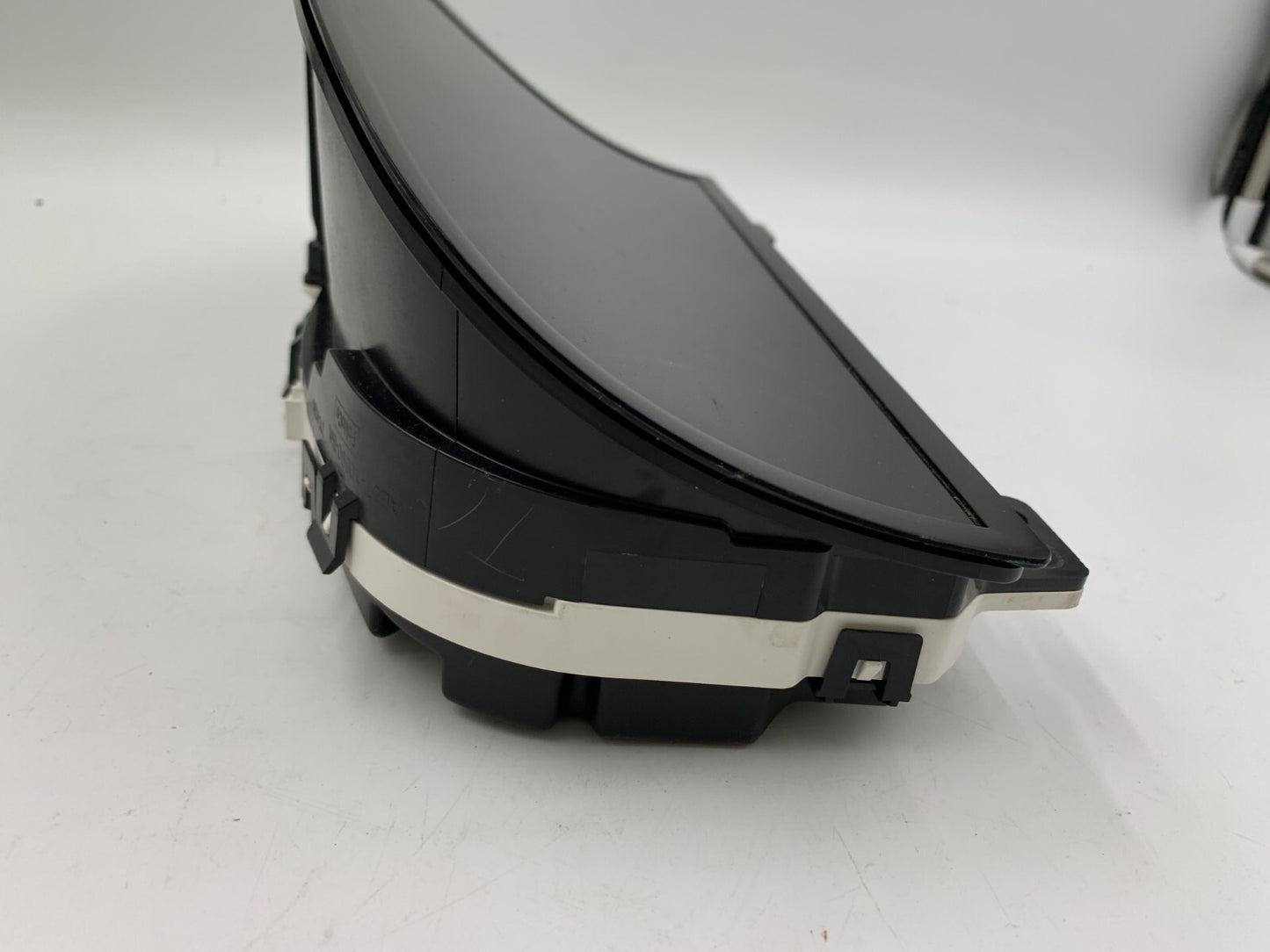 2010 Ford Fusion Speedometer Instrument Cluster 63,673 Miles OEM B02B51039