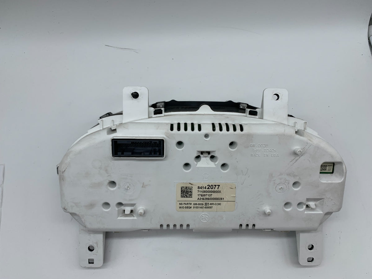 2017-2020 Chevrolet Impala Speedometer Cluster 141,572 Miles OEM C02B38002