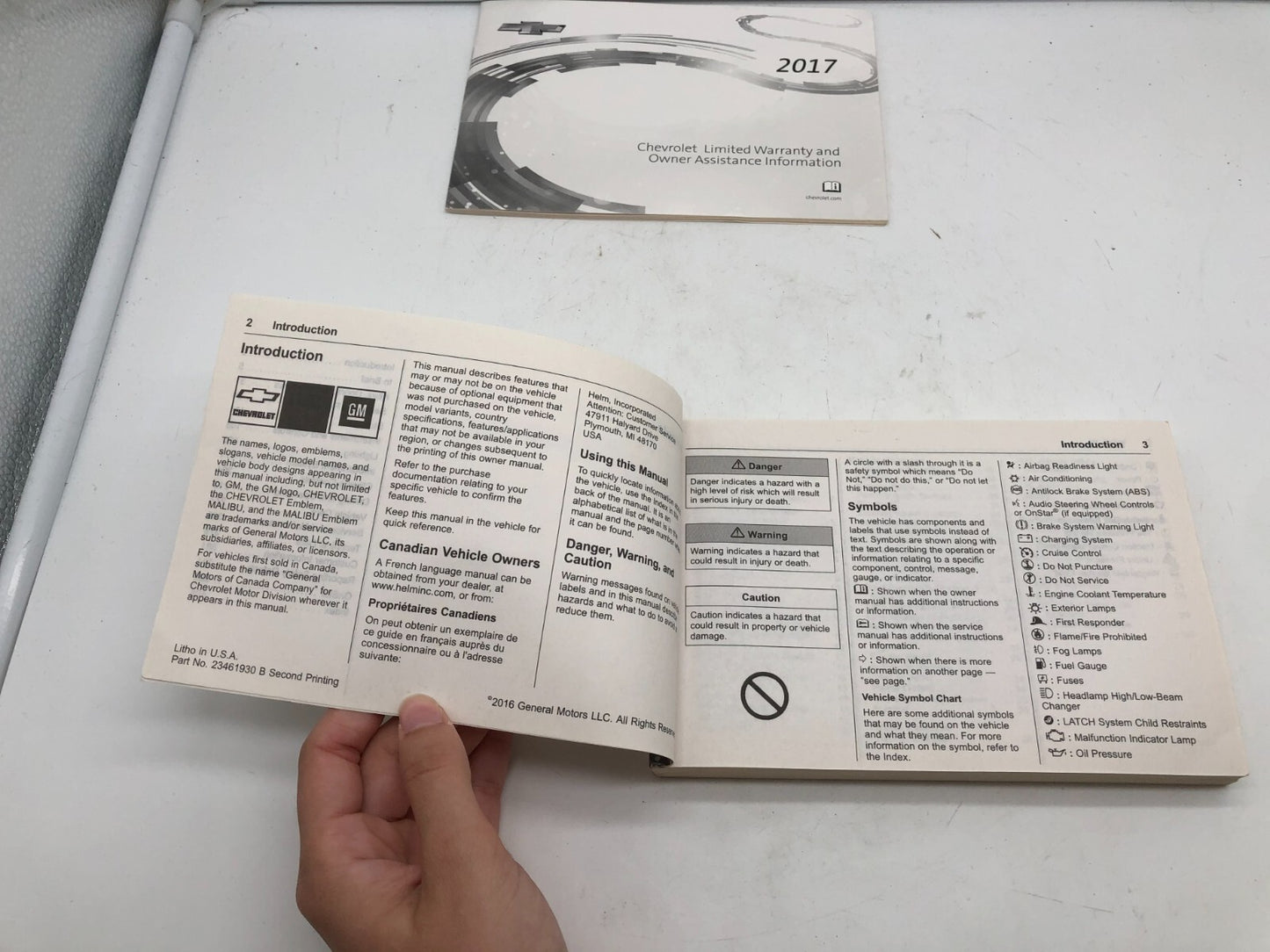 2017 Chevrolet Malibu Owners Manual Set OEM A01B26005