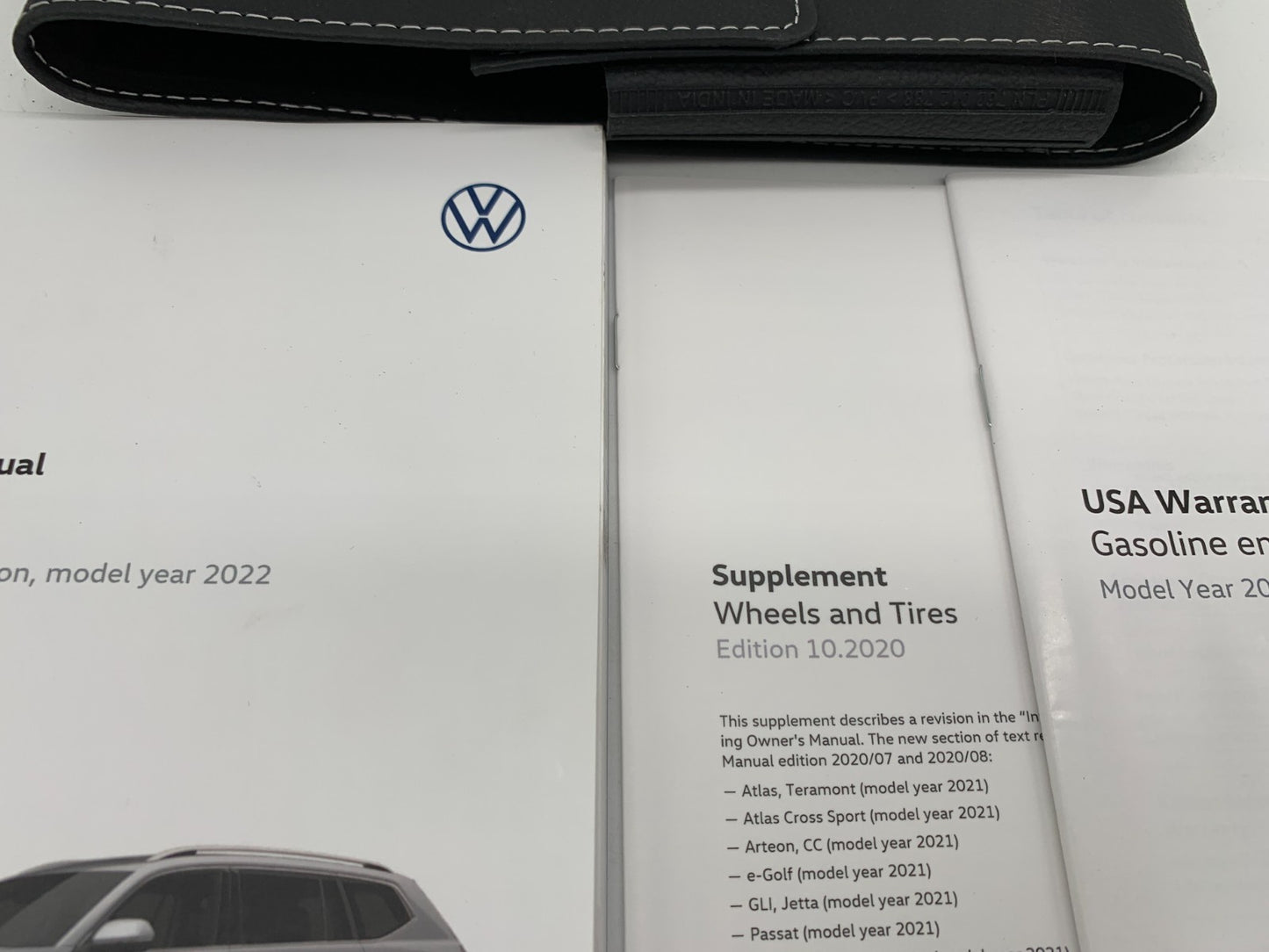 2022 Volkswagen Atlas Owners Manual Set with Case OEM C02B14054