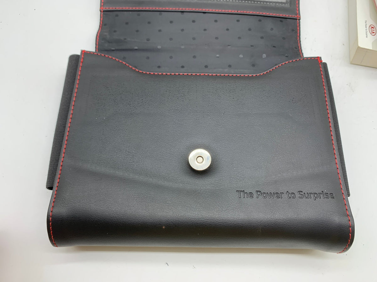 2015 Kia Sedona Owners Manual Set with Case OEM R01B01015