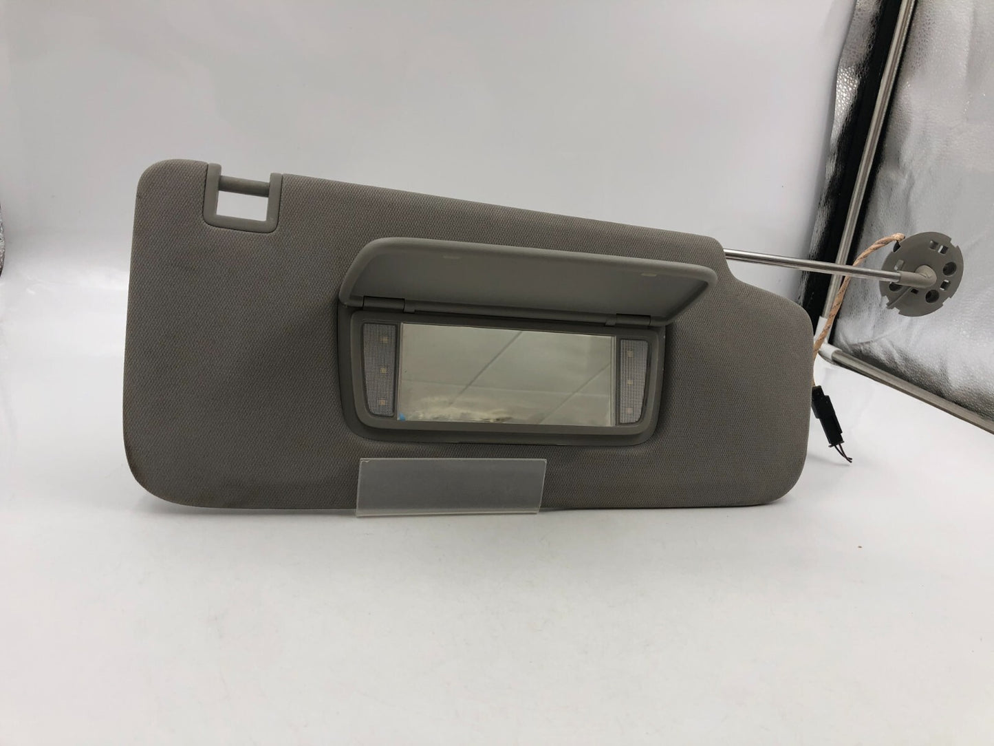 2018-2019 Buick Enclave Passenger Sun Visor Gray Illuminated OEM B01B15027