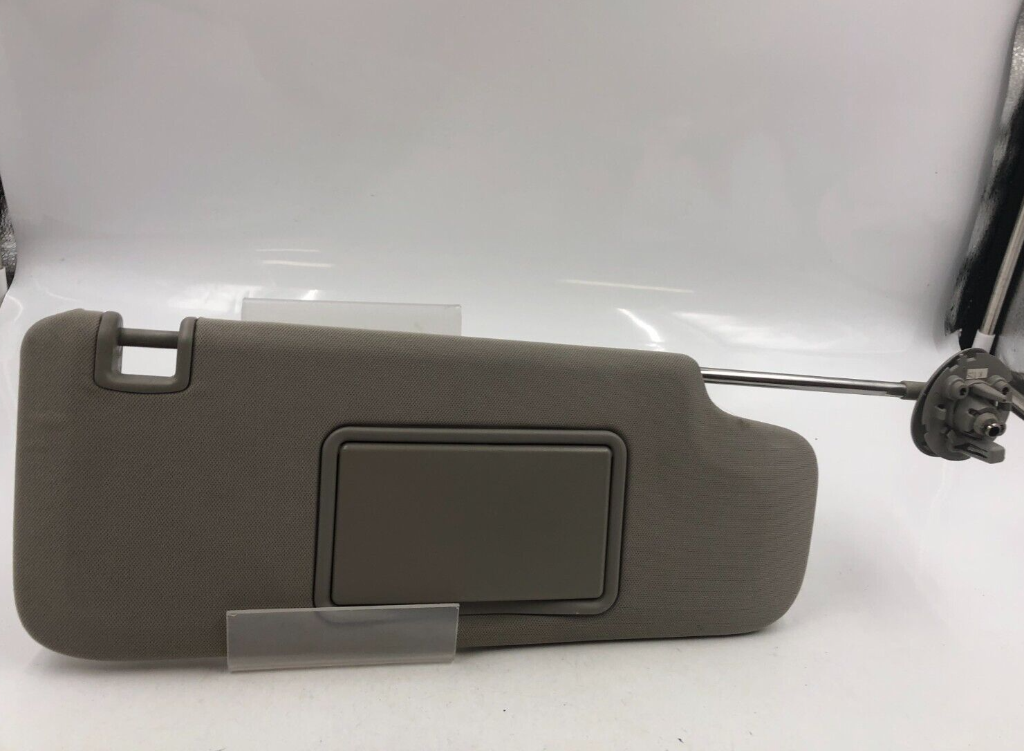 2004-2012 Chevrolet Malibu Passenger Sun Visor Gray OEM D02B33083