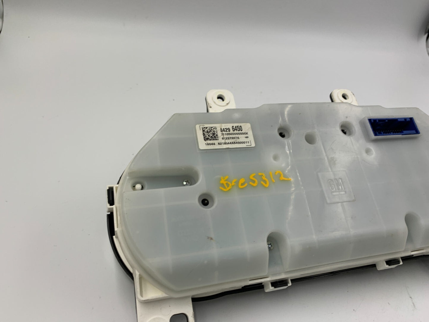 2017-2018 Chevrolet Malibu Speedometer Instrument Cluster 5927 Miles D02B05053