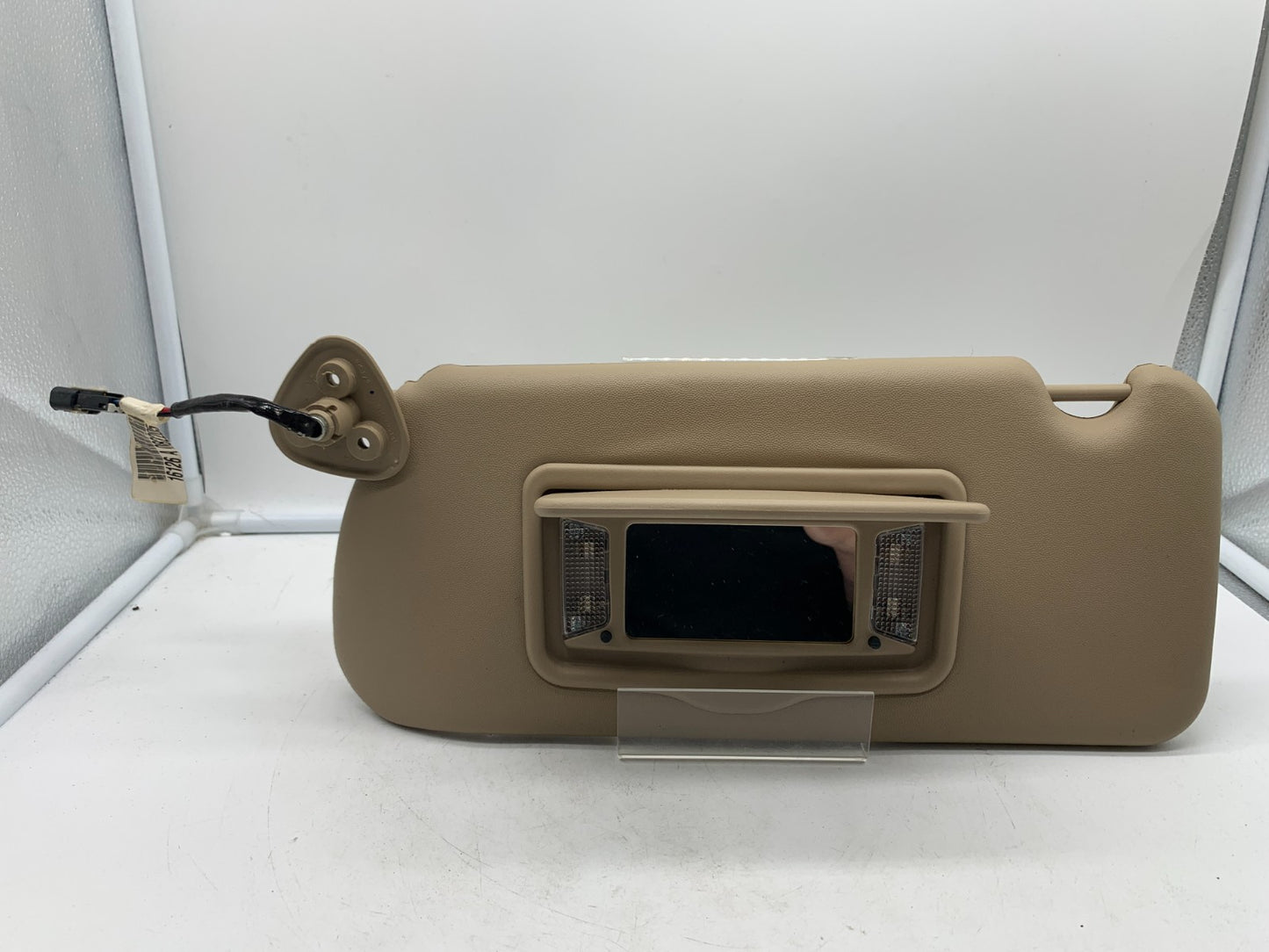 2003-2007 Cadillac CTS Driver Sun Visor Beige Illuminated OEM A01B40012