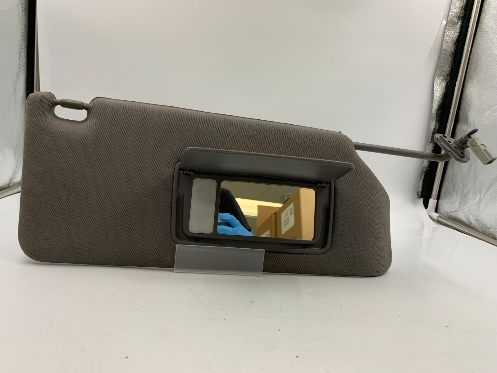 2006-2010 Honda Odyssey Passenger Sun Visor Gray Illuminated OEM B01B01007