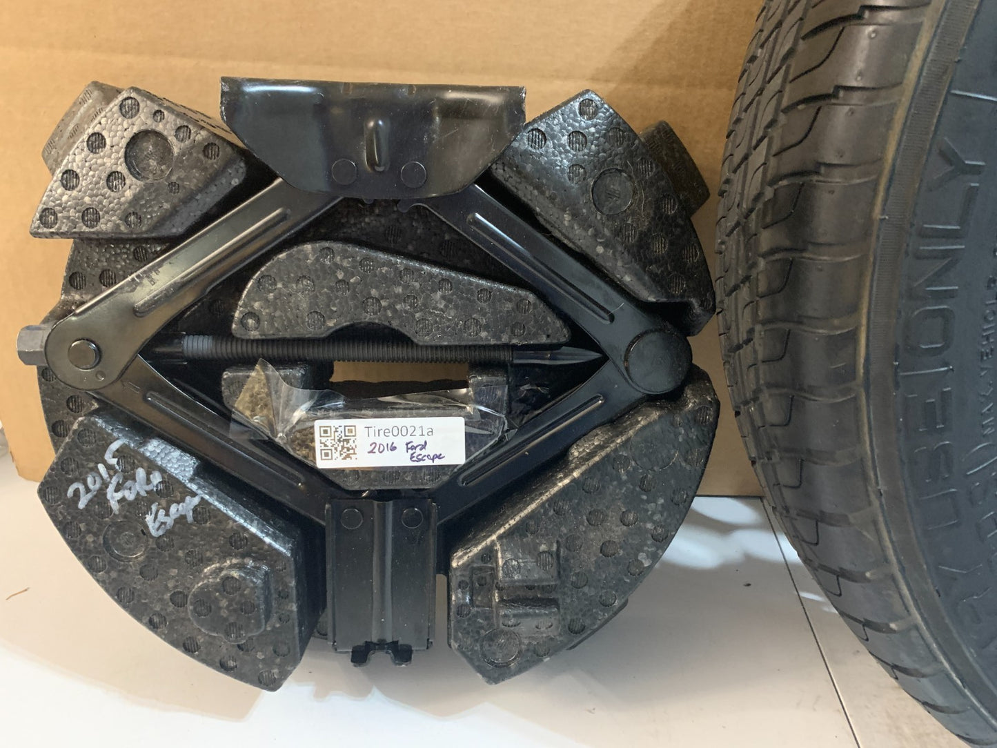 2013-2019 Ford Escape Spare Tire 17" Compact Donut with Jack Kit T155/70R17 OEM