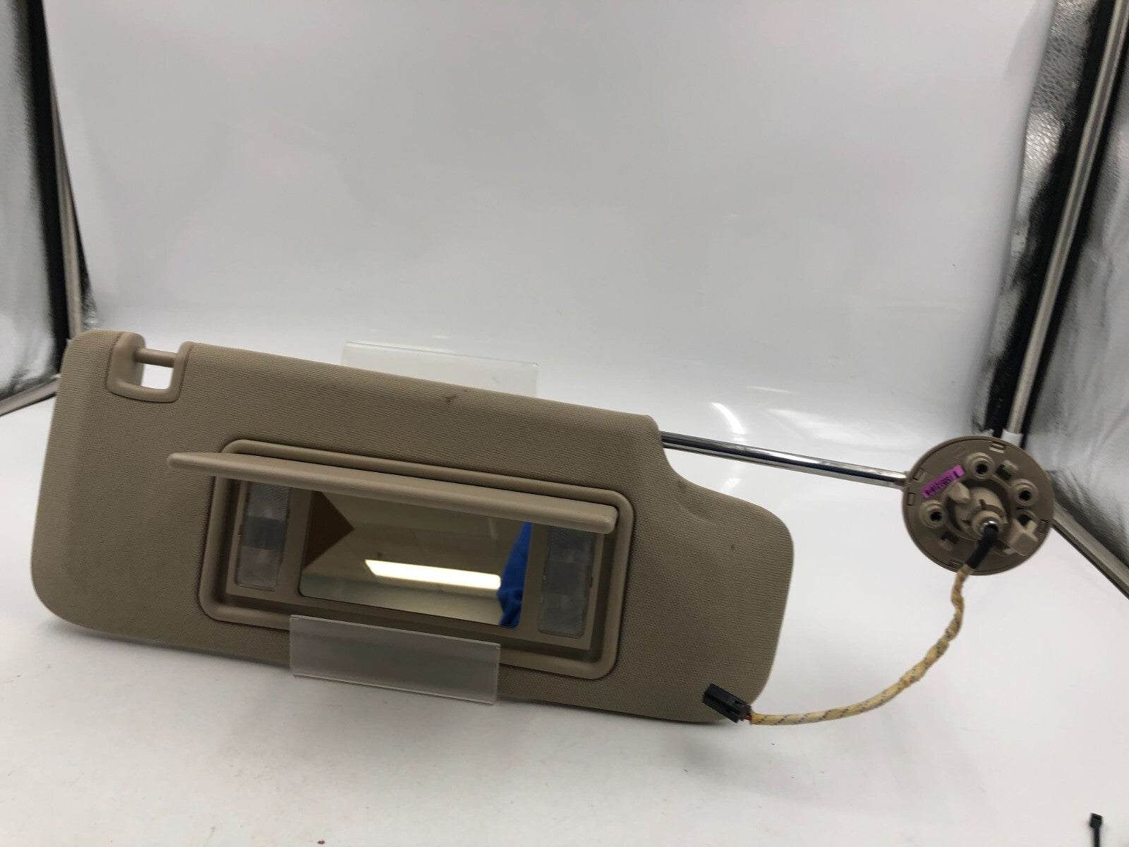 2014-2019 Cadillac CTS Passenger Sun Visor Beige Illuminated OEM B03B06086