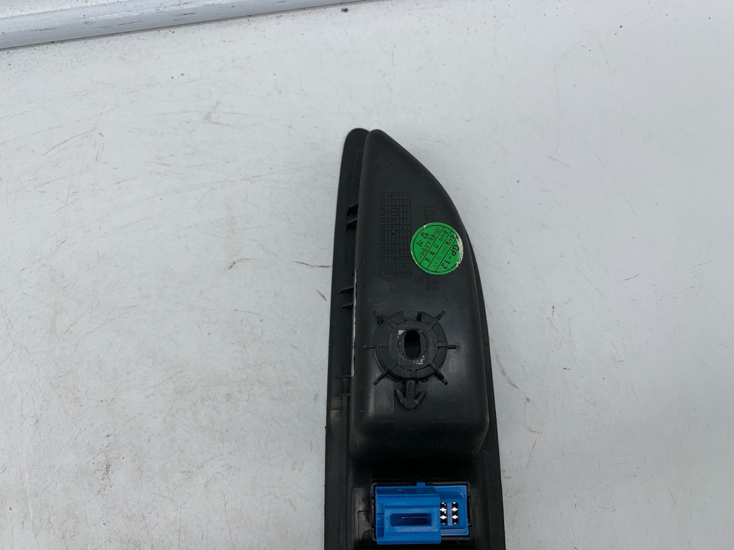 2013-2016 Buick Encore Master Power Window Switch OEM B03B08006