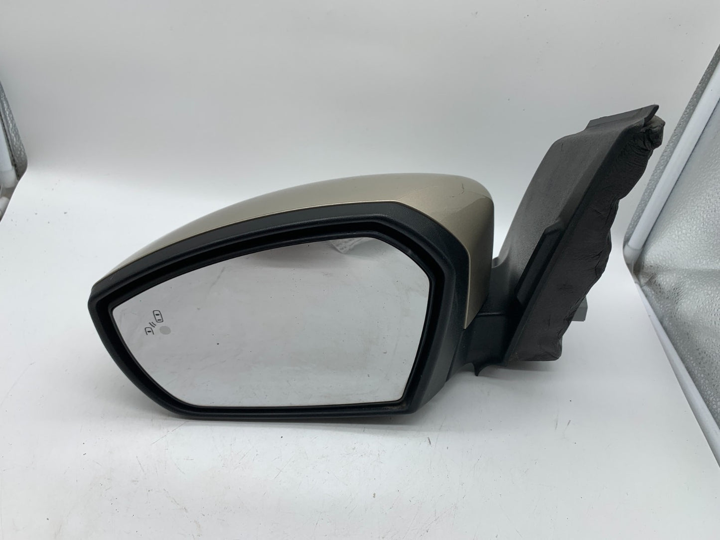 2017-2019 Ford Escape Driver Side View Power Door Mirror White Gold B02B27008
