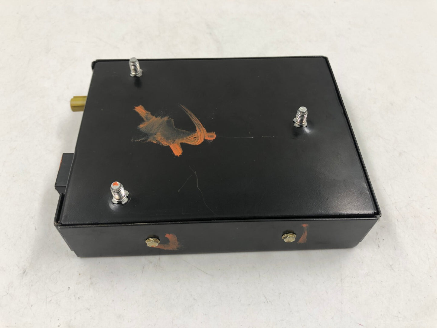 2005-2007 Chrysler Town & Country Radio Satellite Receiver OEM D02B42050