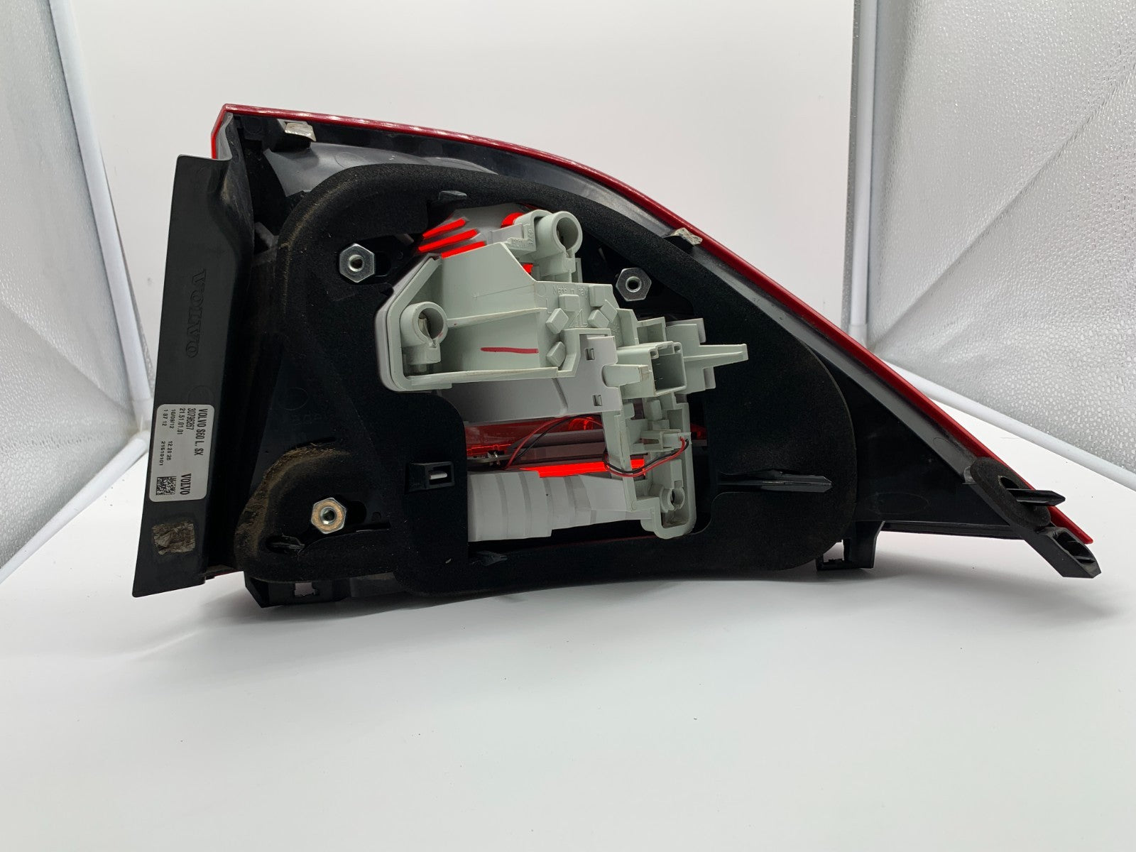 2013-2015 Nissan Sentra Passenger Side Inner Trunk Lid Tail Light OEM B03B28003