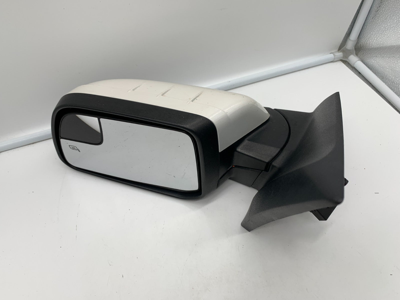 2011-2014 Ford Edge Driver Side View Power Door Mirror White OEM