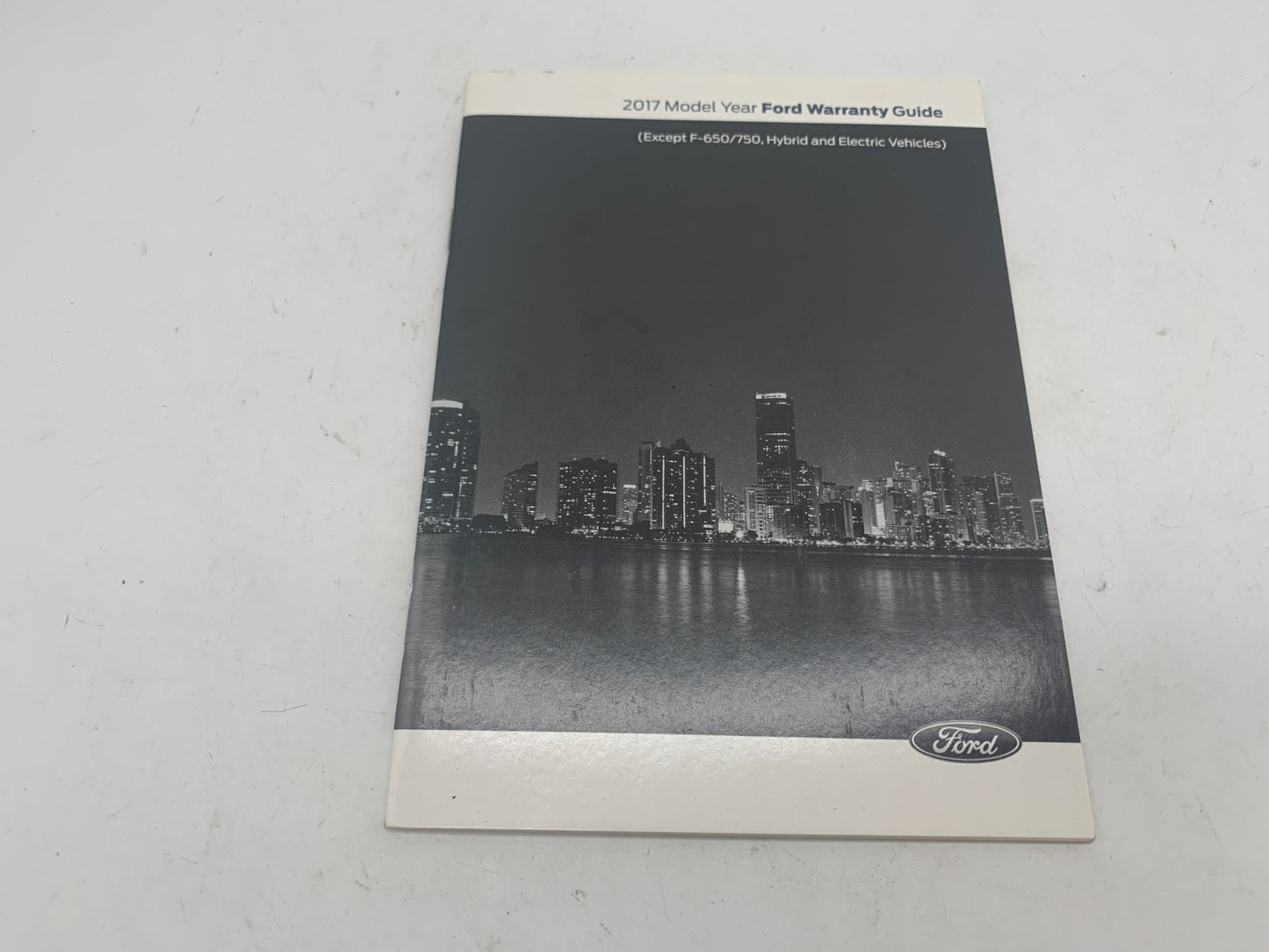 2017 Ford Taurus Owners Manual Set with Case OEM A01B12010