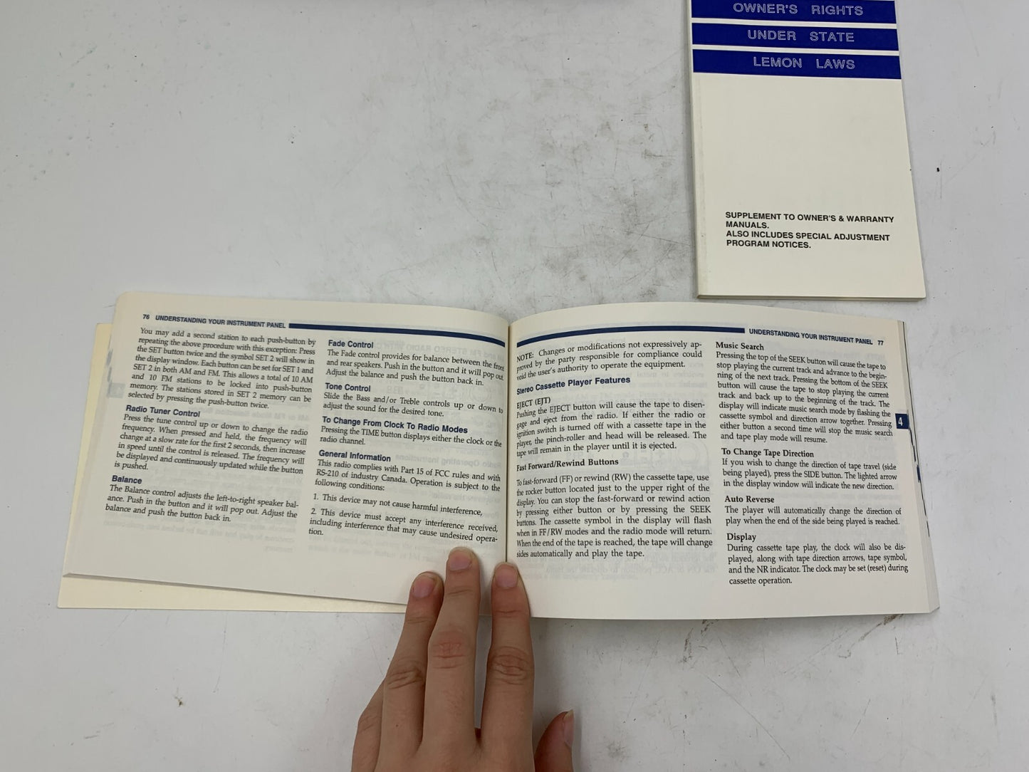 2000 Dodge Neon Owners Manual Set with Case OEM C03B67008