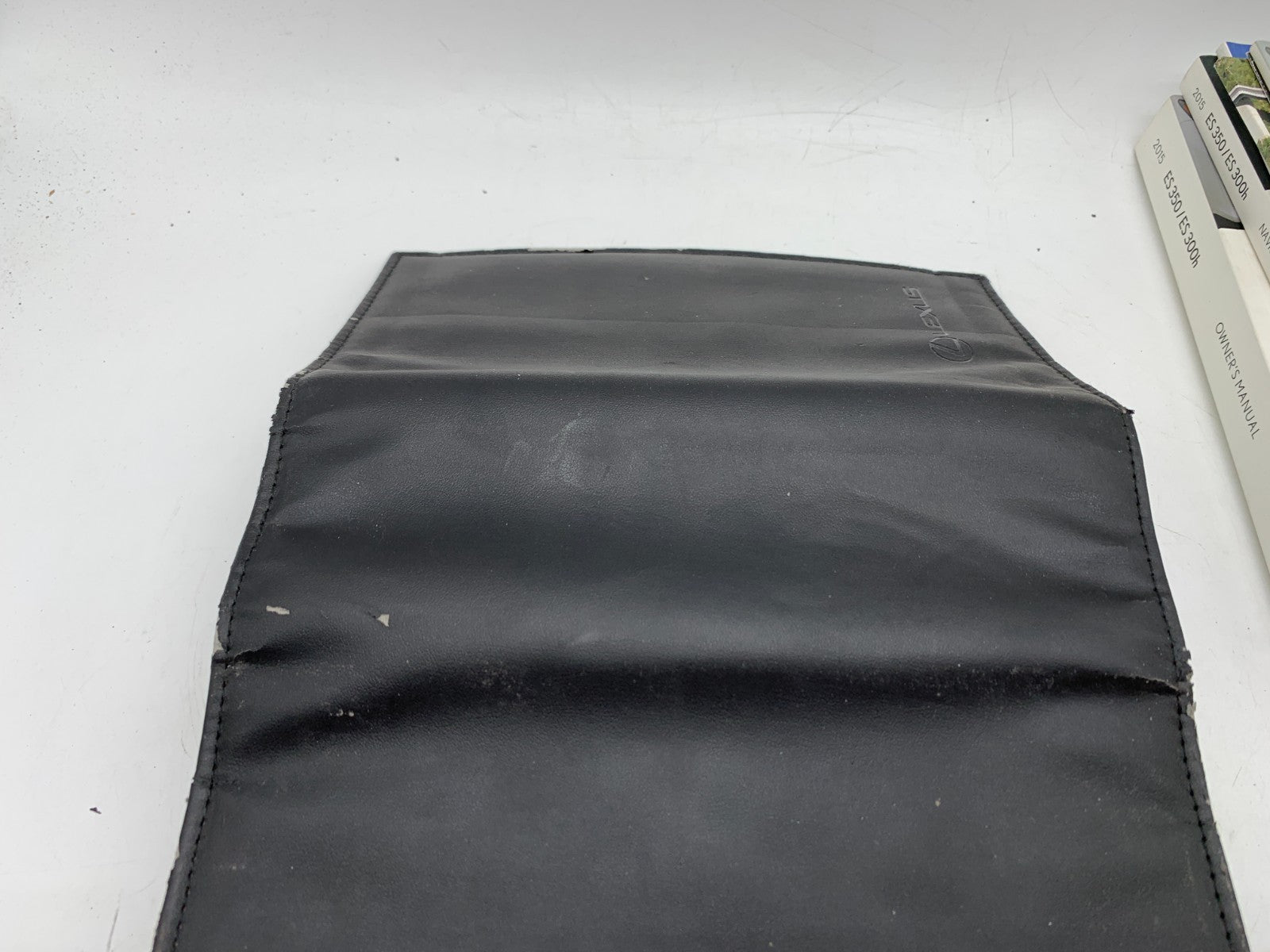 2015 Lexus ES350 ES 330h Owners Manual Set with Case OEM B03B46004
