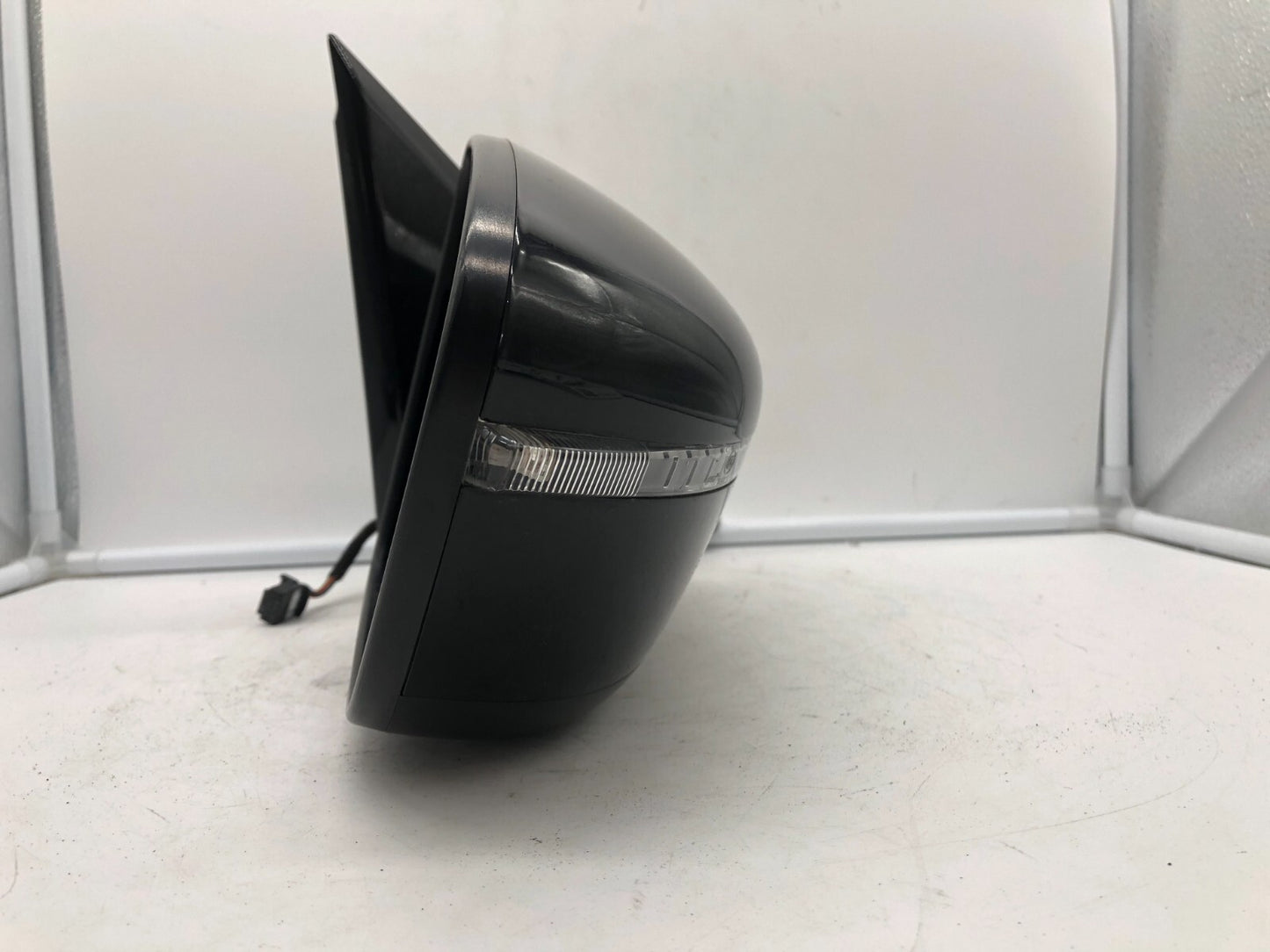 2018-2020 Nissan Pathfinder Passenger Side Power Door Mirror Black OEM E03B35002