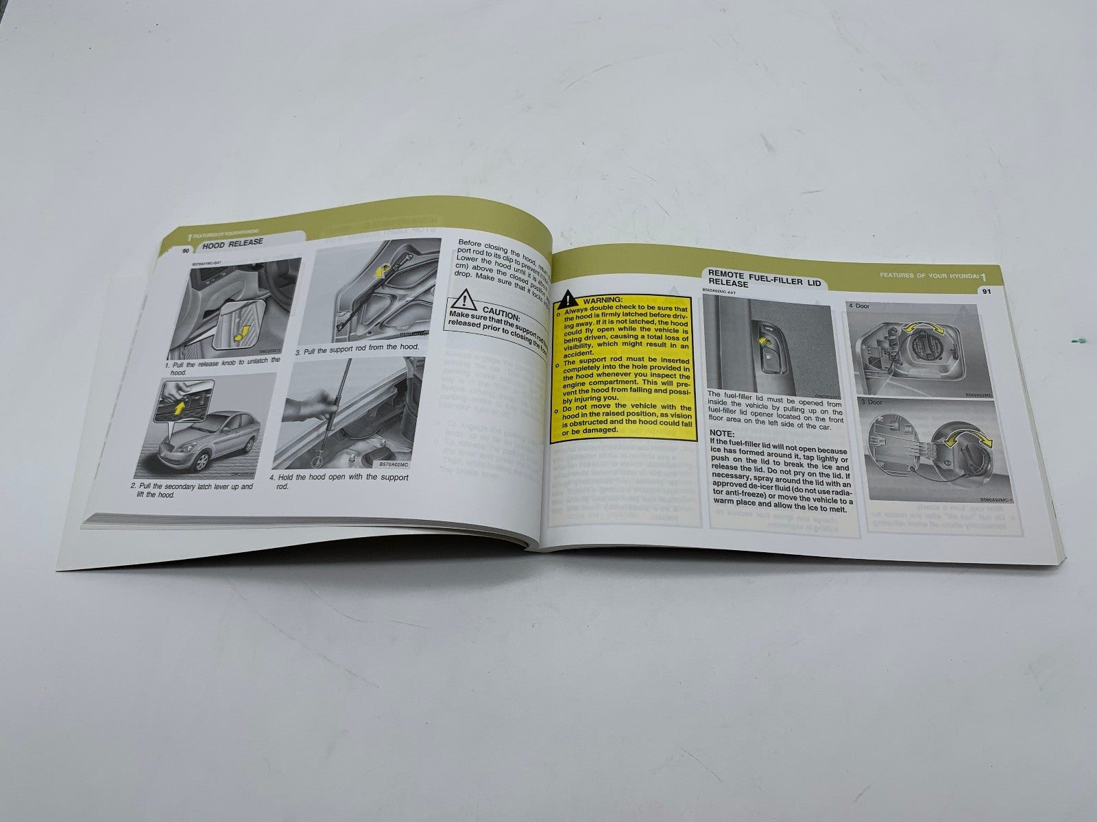 2006 Hyundai Accent Owners Manual OEM R01B37035