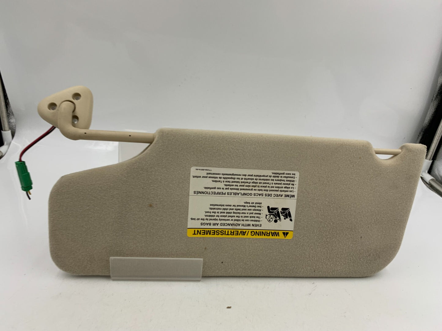 2008-2009 Ford Taurus Passenger Sun Visor Tan Illuminated OEM B03B18025