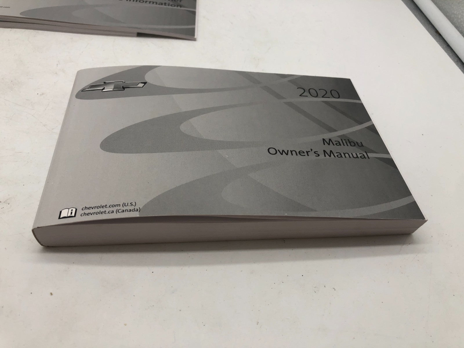 2020 Chevrolet Malibu Owners Manual Set OEM A01B12004