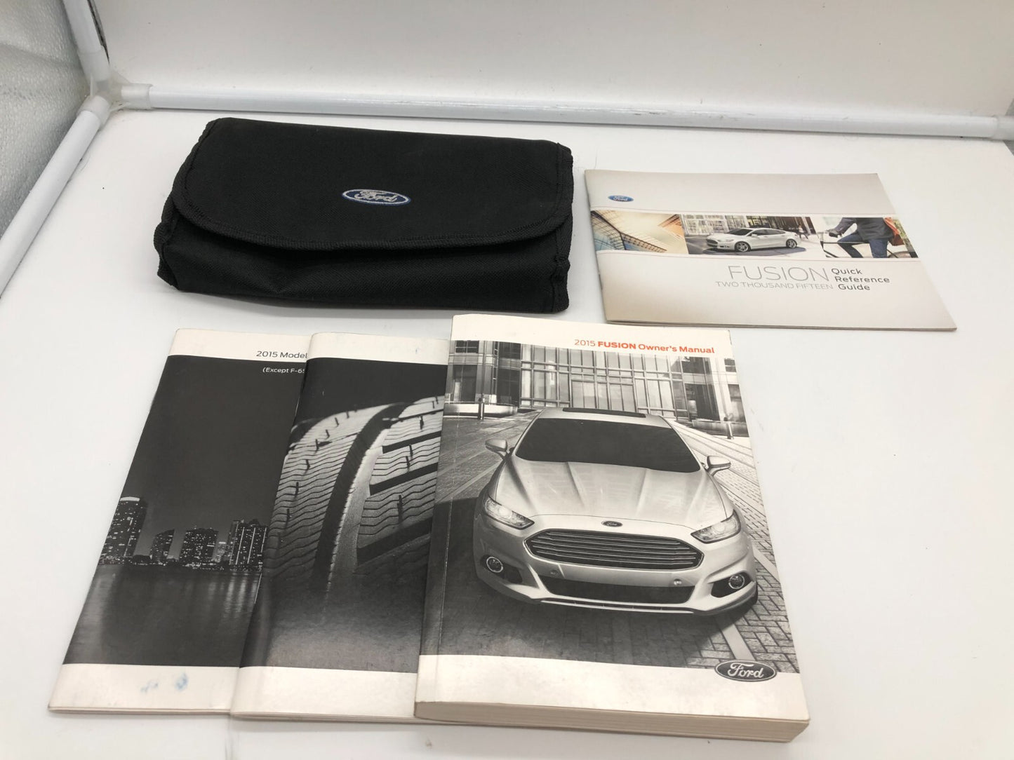 2015 Ford Fusion Owners Manual Set with Case OEM A02B50001