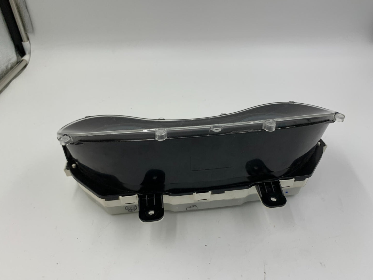 2017-2018 Chevrolet Malibu Speedometer Instrument Cluster 5927 Miles D02B05053