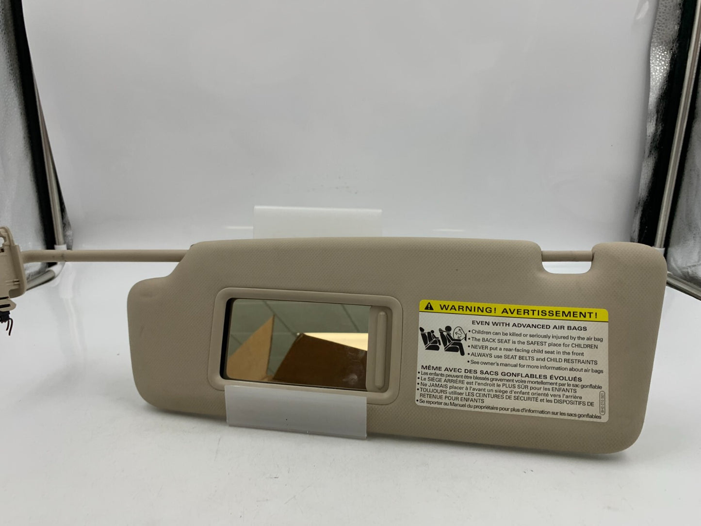 2009-2012 Audi A4 Driver Sun Visor Sunvisor Gray Illumination OEM C04B48016