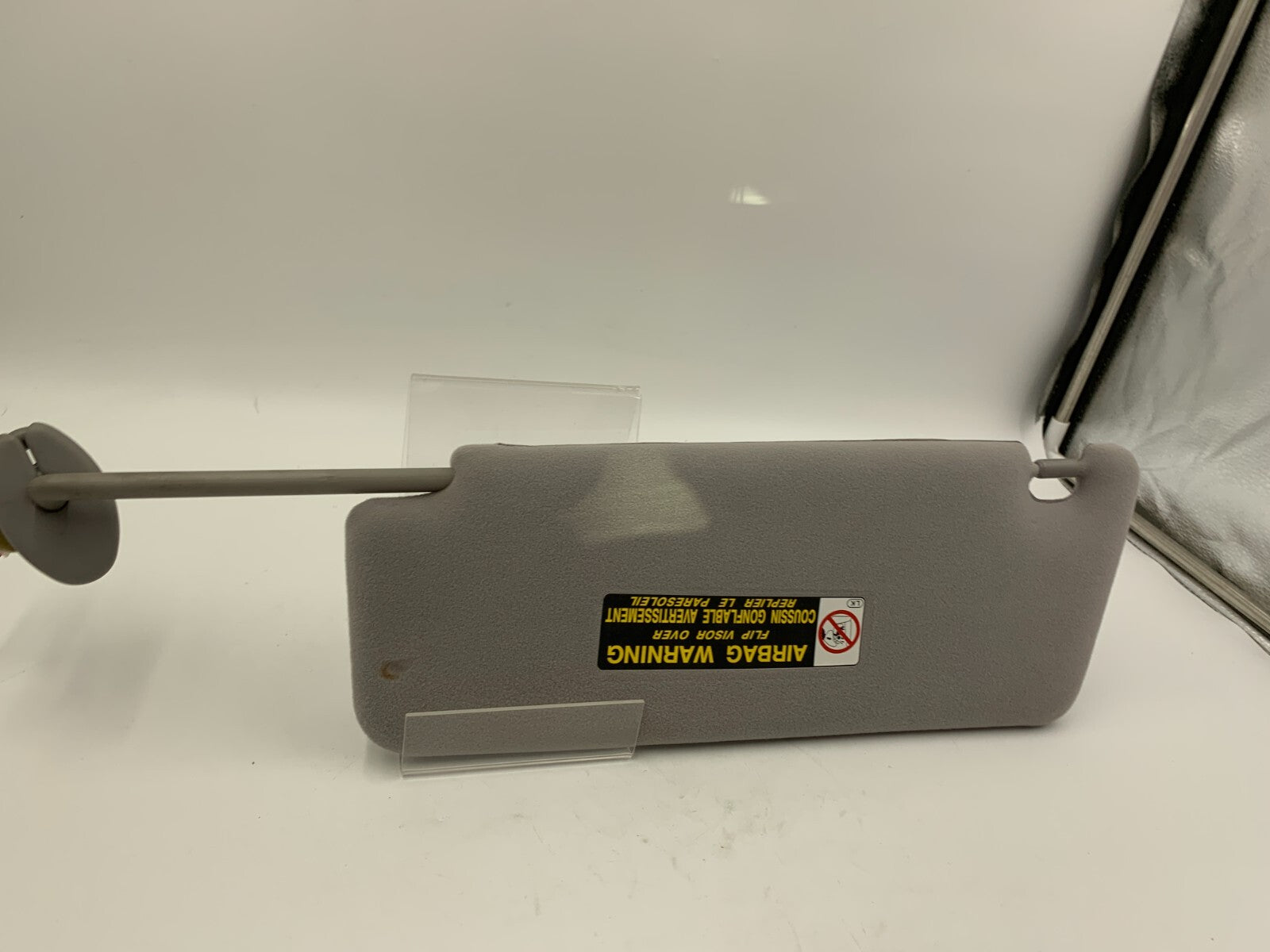 2005-2006 Lexus ES330 Passenger Sun Visor Gray Illumination B03B47065