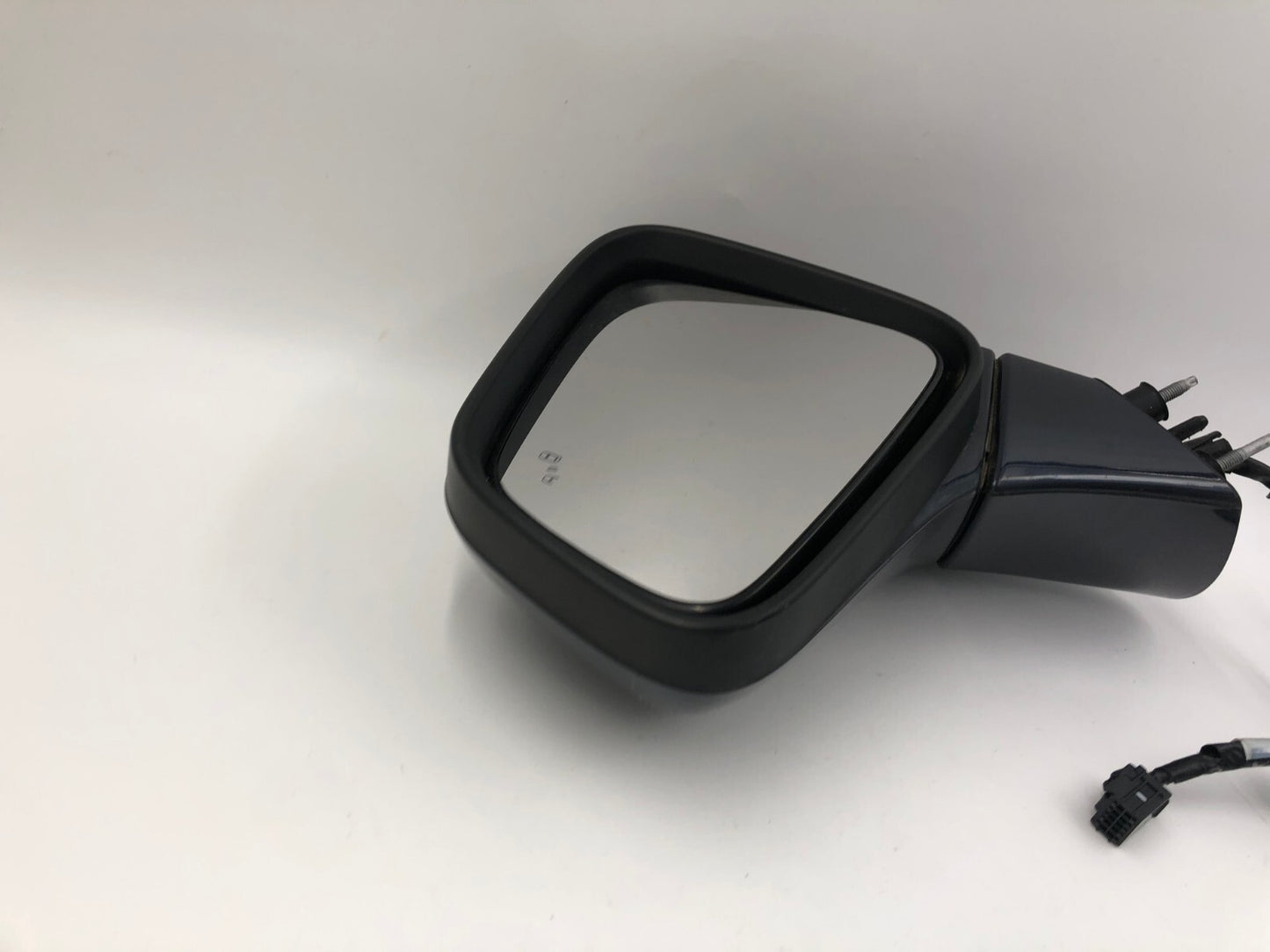 2017-2020 Chevrolet Trax Driver Side View Power Door Mirror Blue Blind Spot Aler