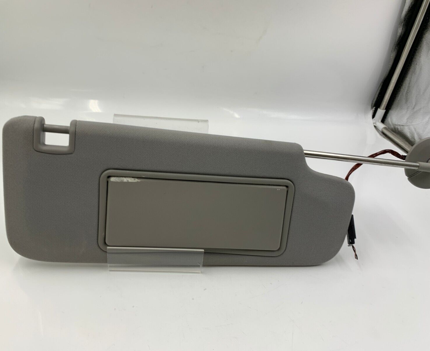 2016-2021 Chevrolet Malibu Passenger Sun Visor  Gray Illuminated OEM A01B39033