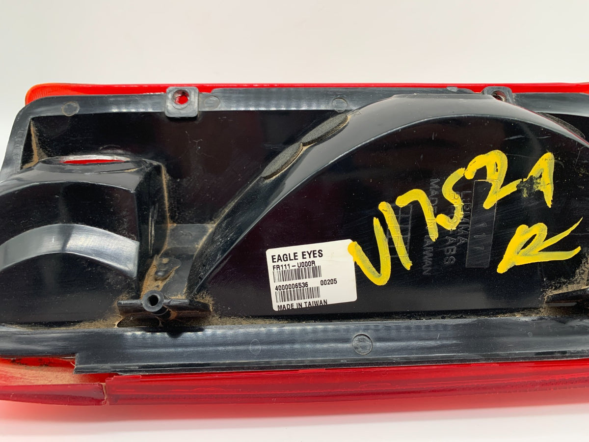 1987-1990 Ford F-250 Driver Side Tail Light Taillight Styleside OEM B03B17007