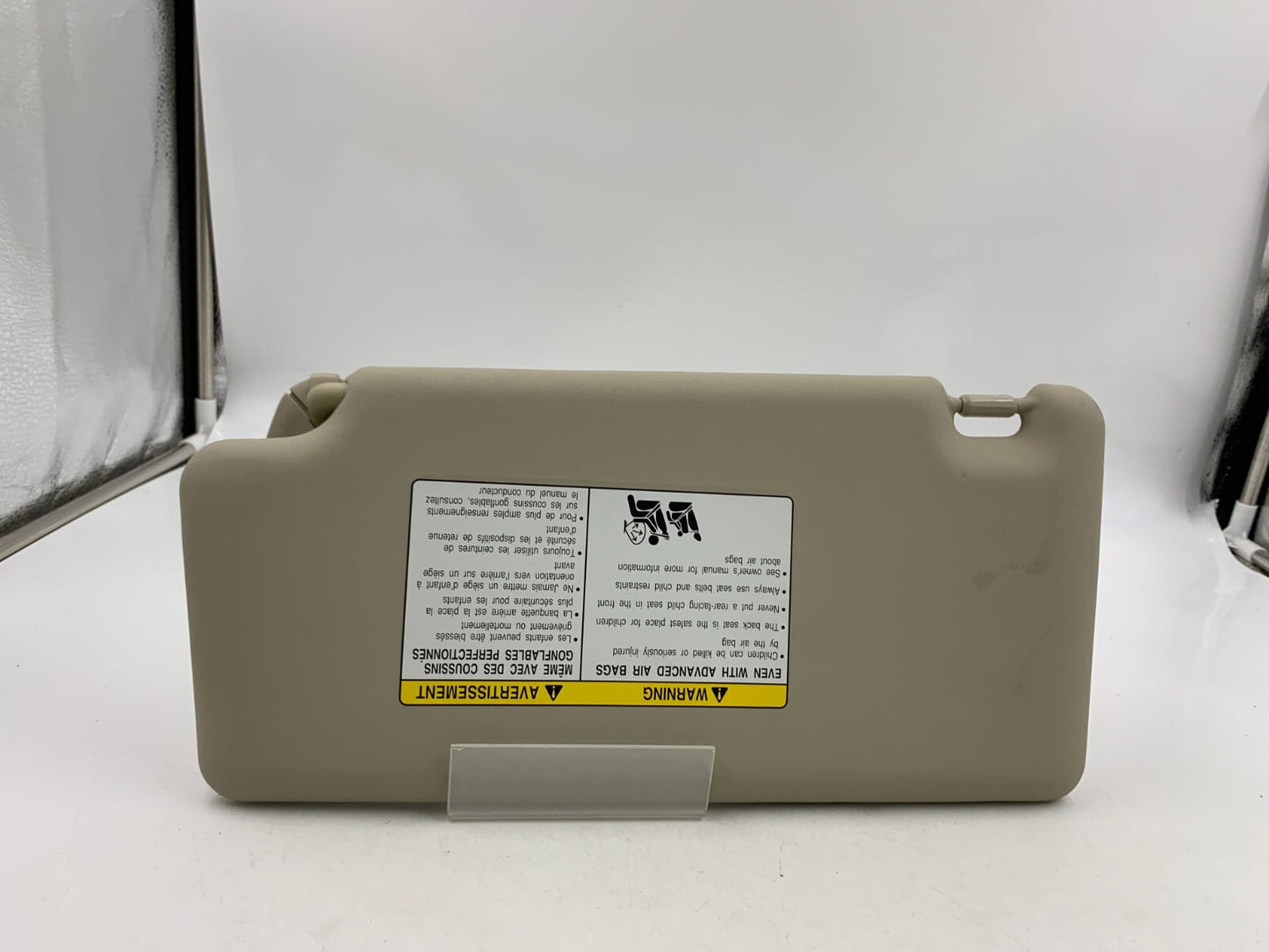 2008-2010 Nissan Rogue Passenger Sun Visor Sunvisor Gray OEM A01B29064