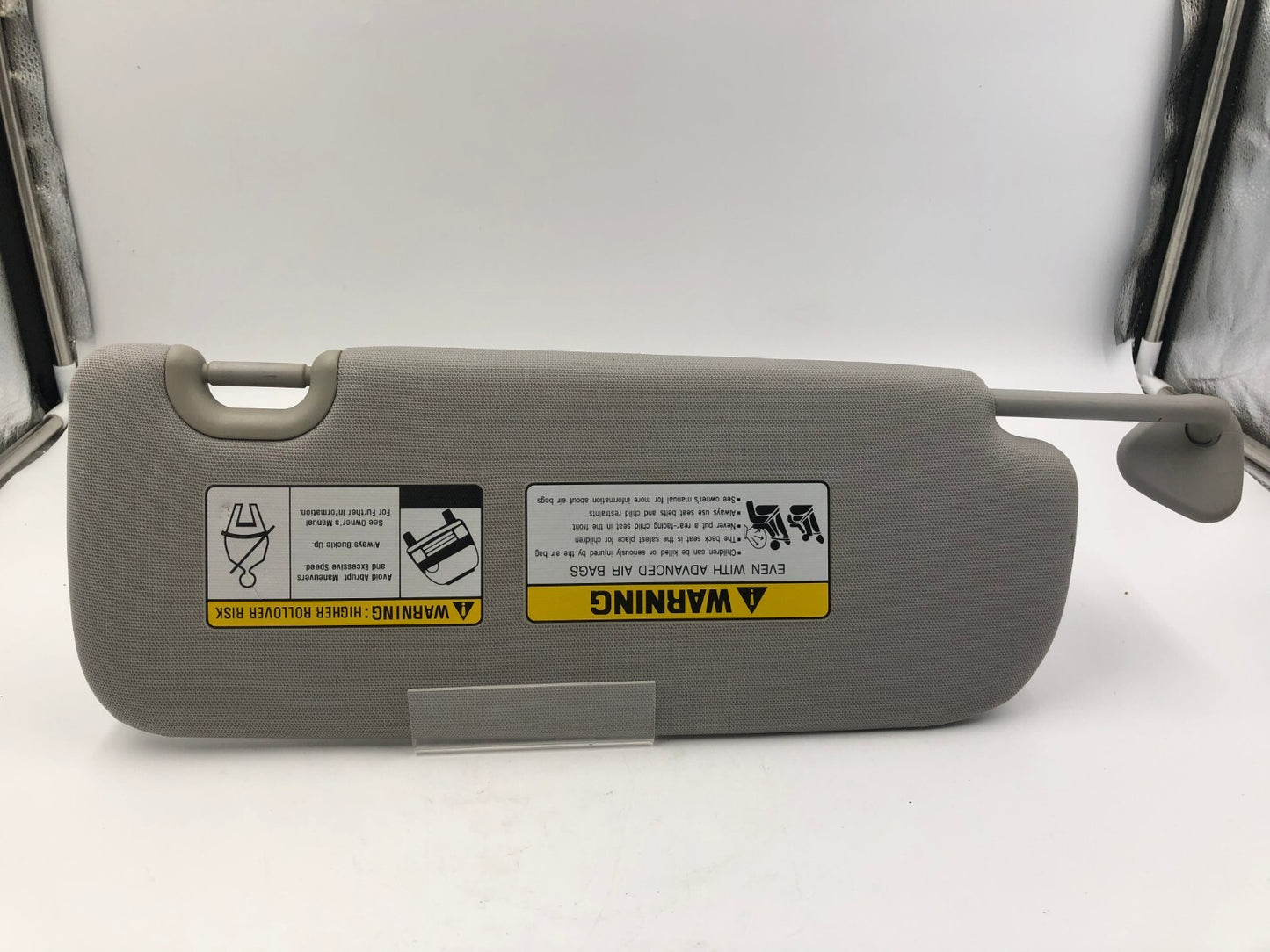 2013-2019 Hyundai Santa Fe Driver Sun Visor Gray Illuminated OEM C03B52058