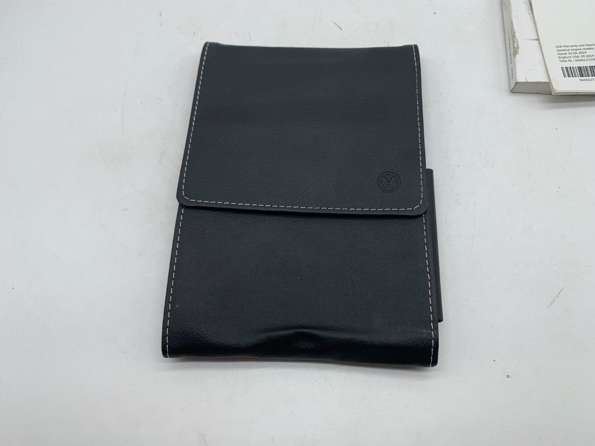 2019 Volkswagen Passat Owners Manual with Case OEM D03B37007