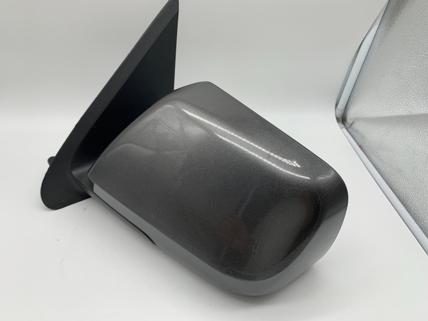 2008-2009 Ford Escape Driver Side View Power Door Mirror Gray OEM C04B47001