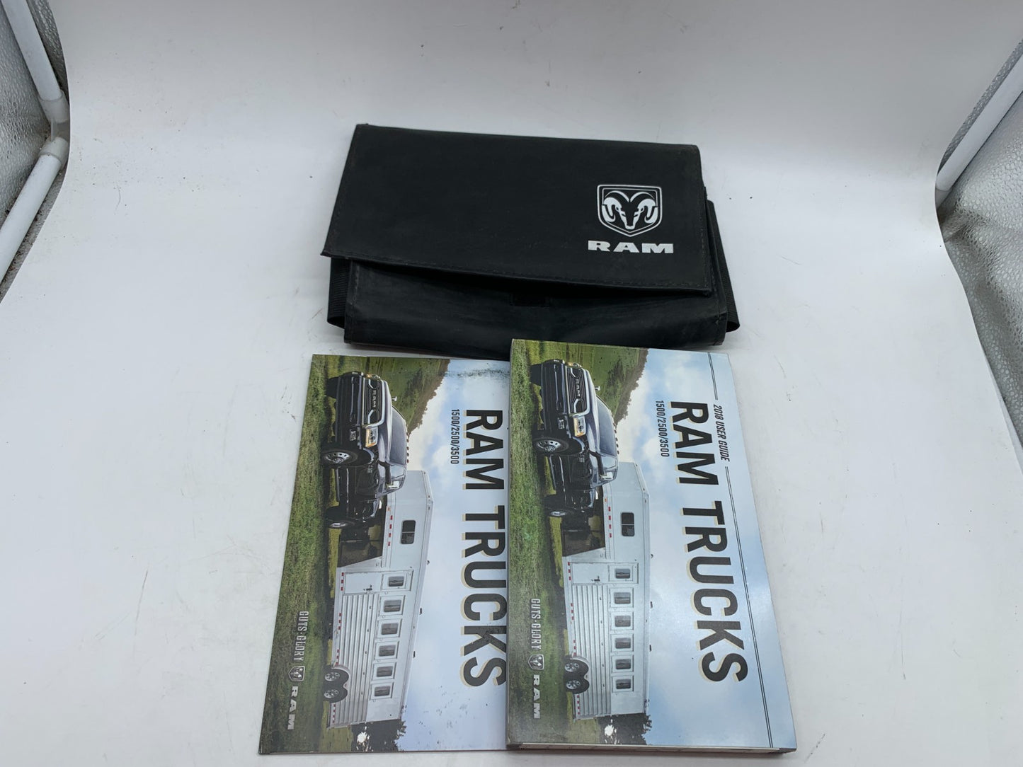 2018 Ram 1500 Owners Manual Users Guide Set with Case OEM B03B51015